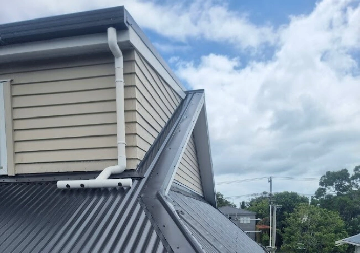 Gutter repair and installation on Auckland home