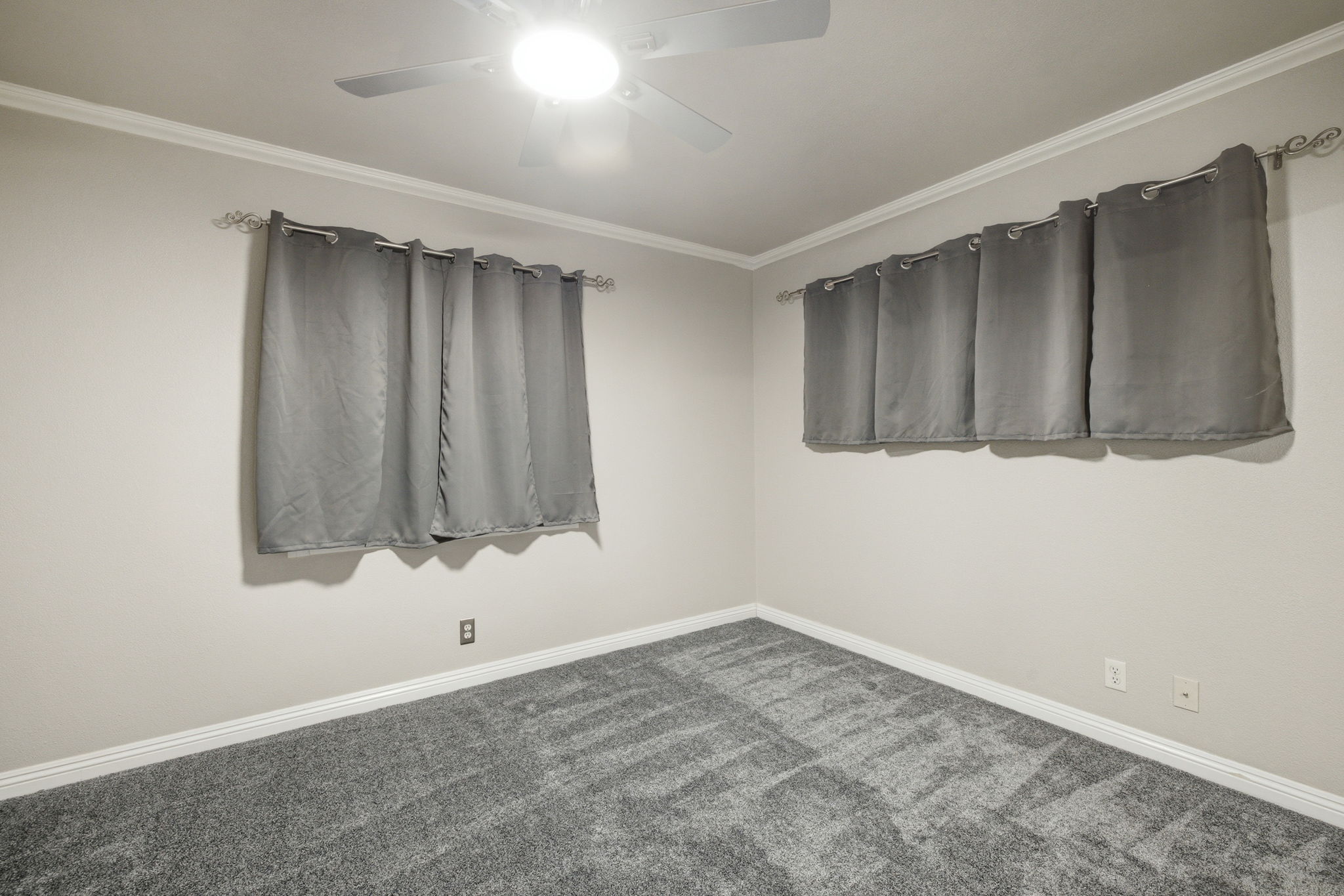 Bedroom at Ewok and Ever, La Mirada
