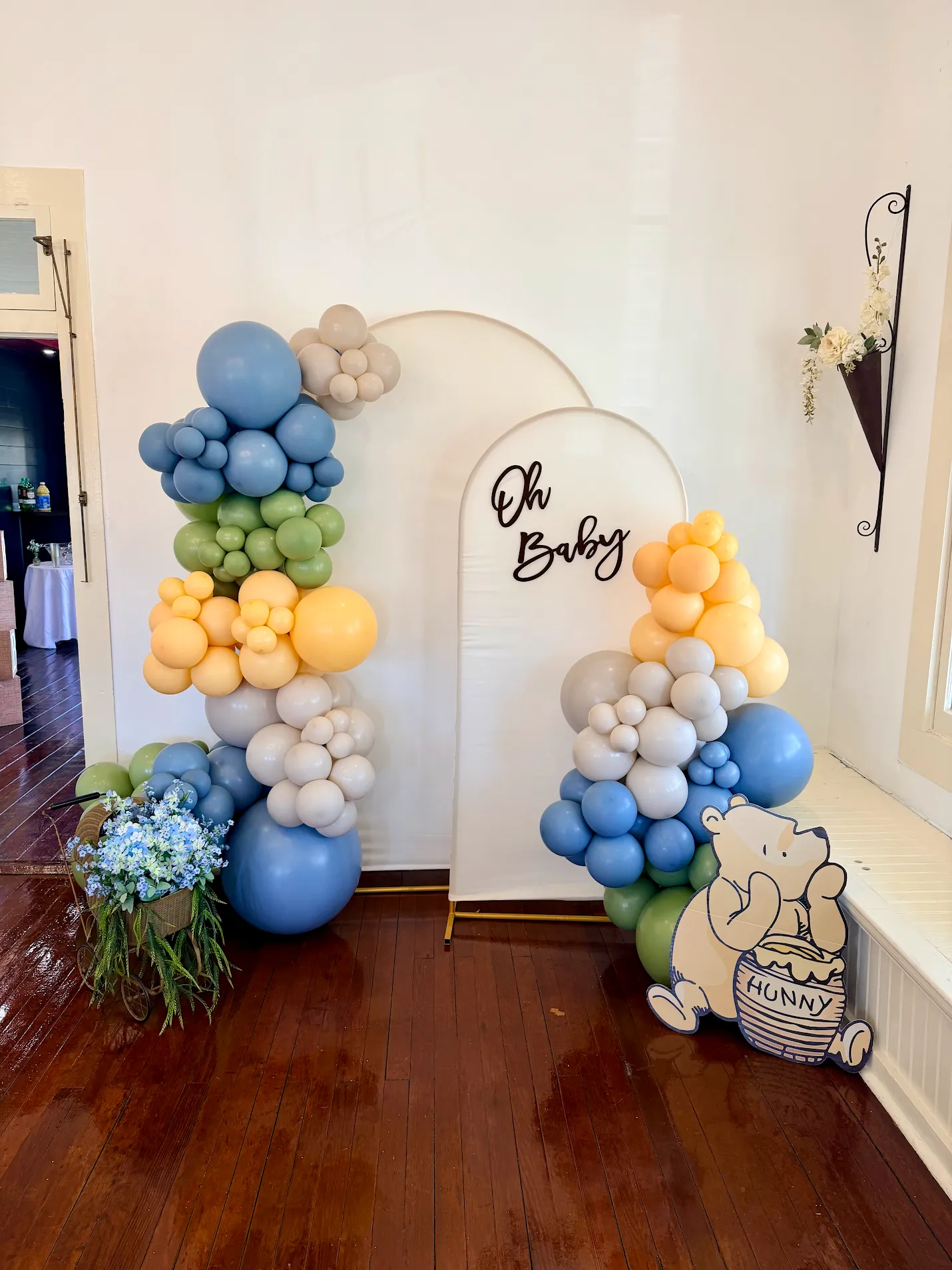Indoor baby shower seating at Dove Manor in Slidell
