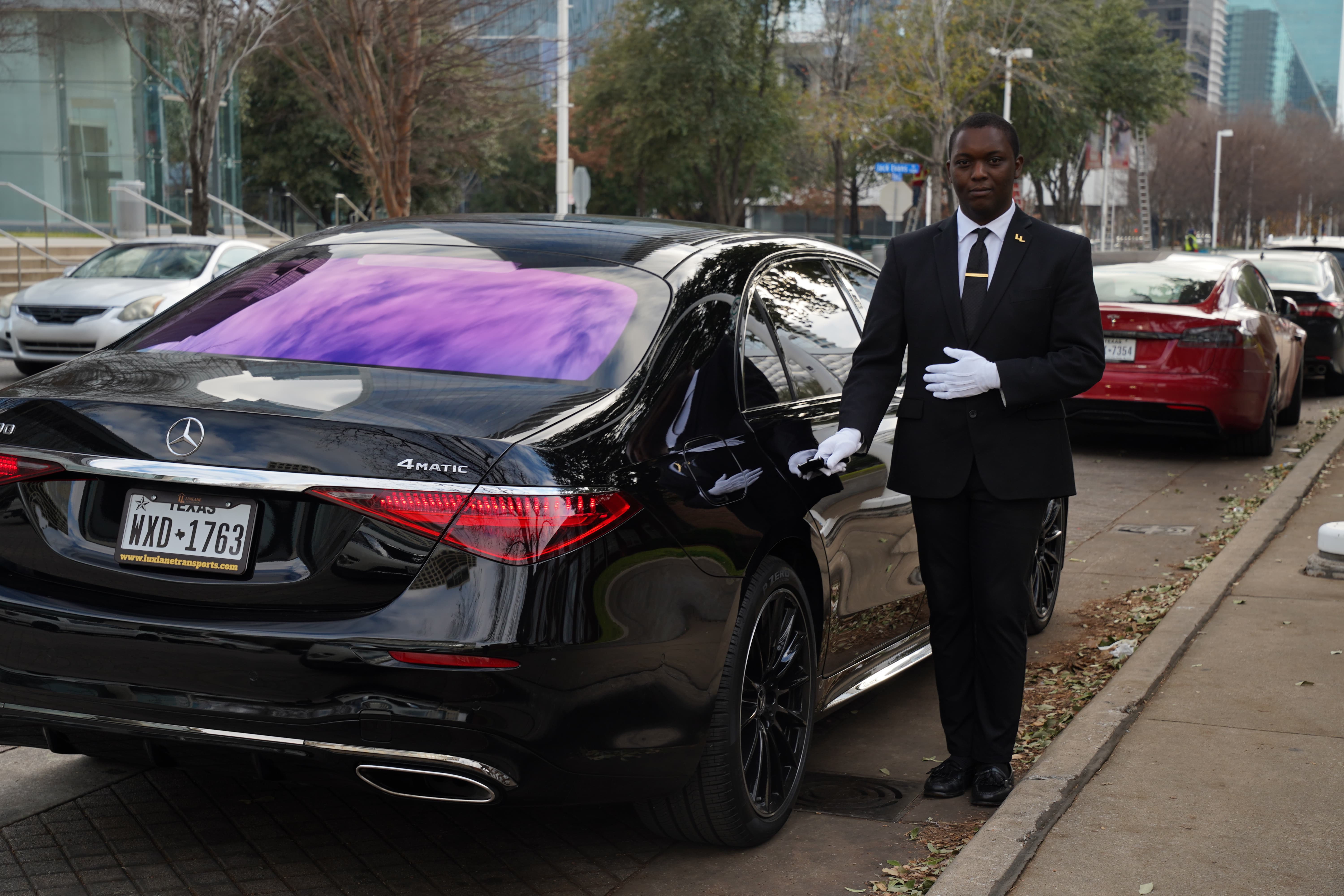 Live terminal activity at Dallas Fort Worth International Airport with passengers Texas today Live terminal activity at Dallas Fort Worth International Airport with passengers Texas today