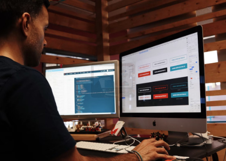 Dashboard and funnel maps on screen