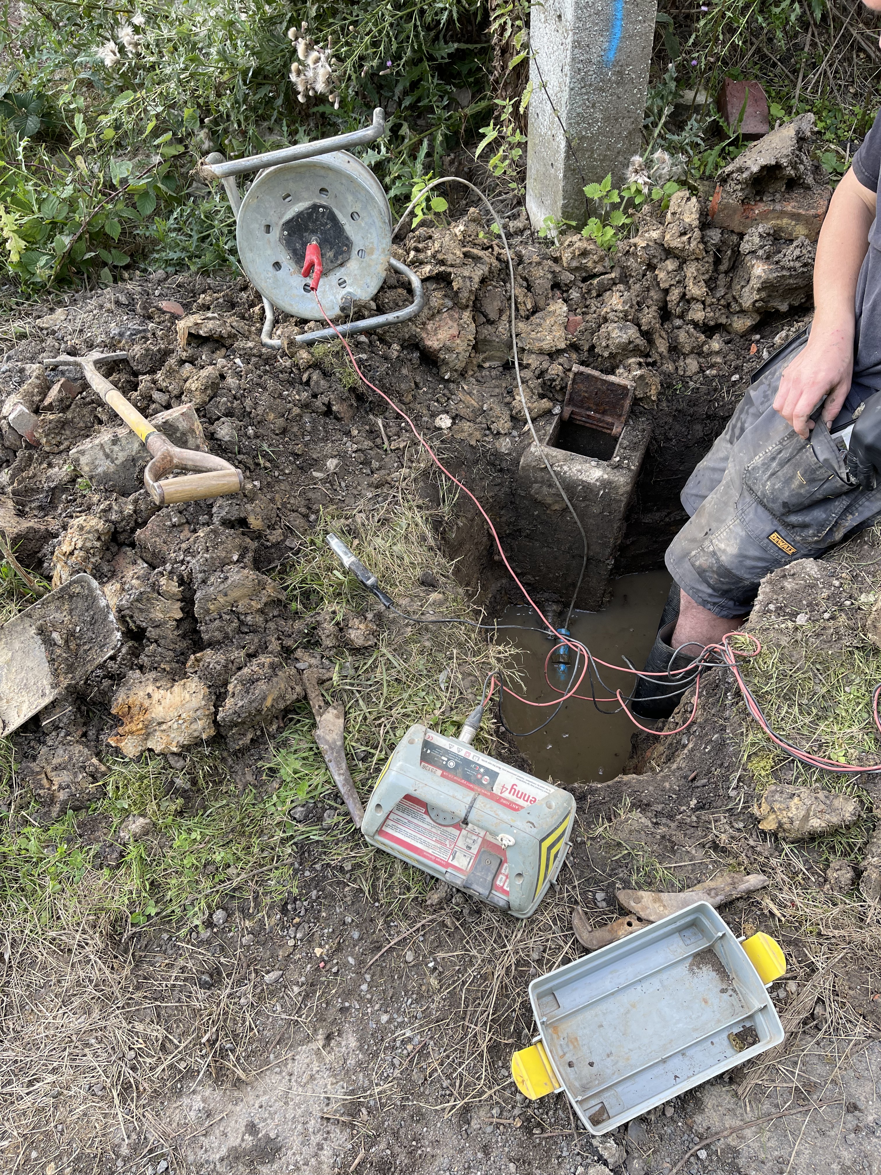 Tracing equipment used to establish underground water main route