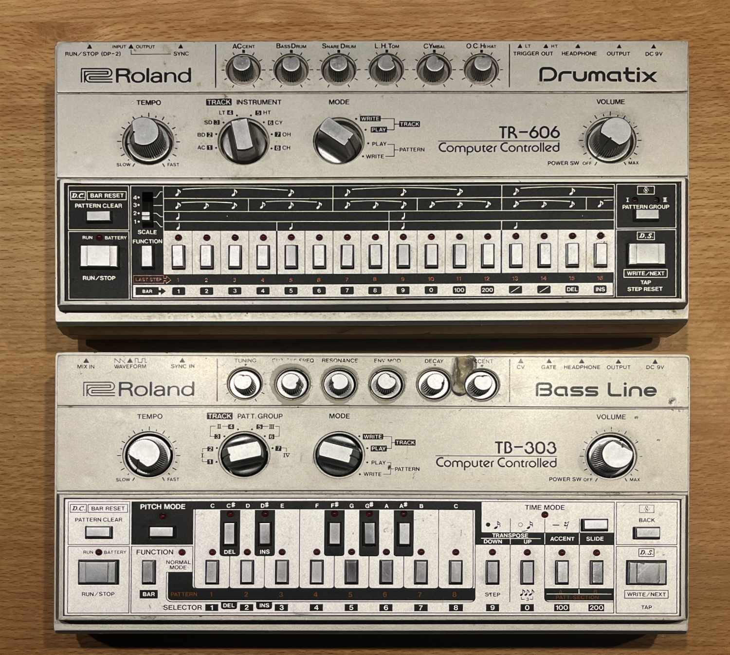 TB-303 - TR-606 TB-303 - TR-606