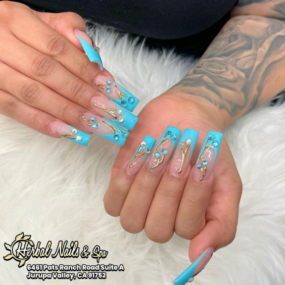 Luxury nail set Jurupa Valley