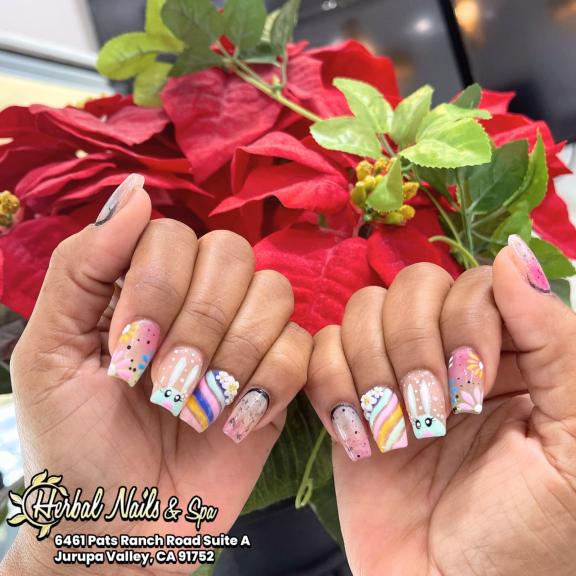 Custom nail design Jurupa Valley