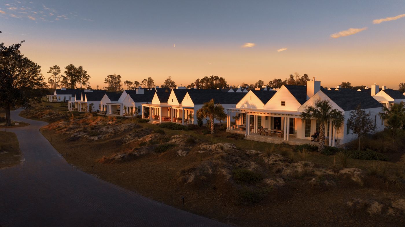 Cabot Citrus Farms cottages at dusk