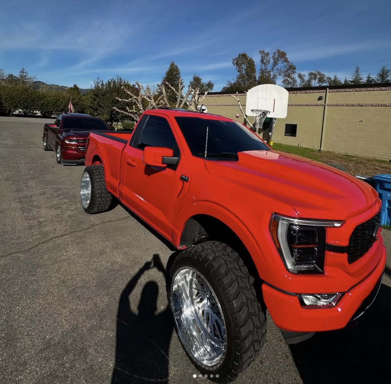 Vehicle pickup at 707 Tintz