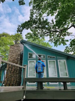 {{ custom_values.service_2 }} in {{custom_values.area_6})