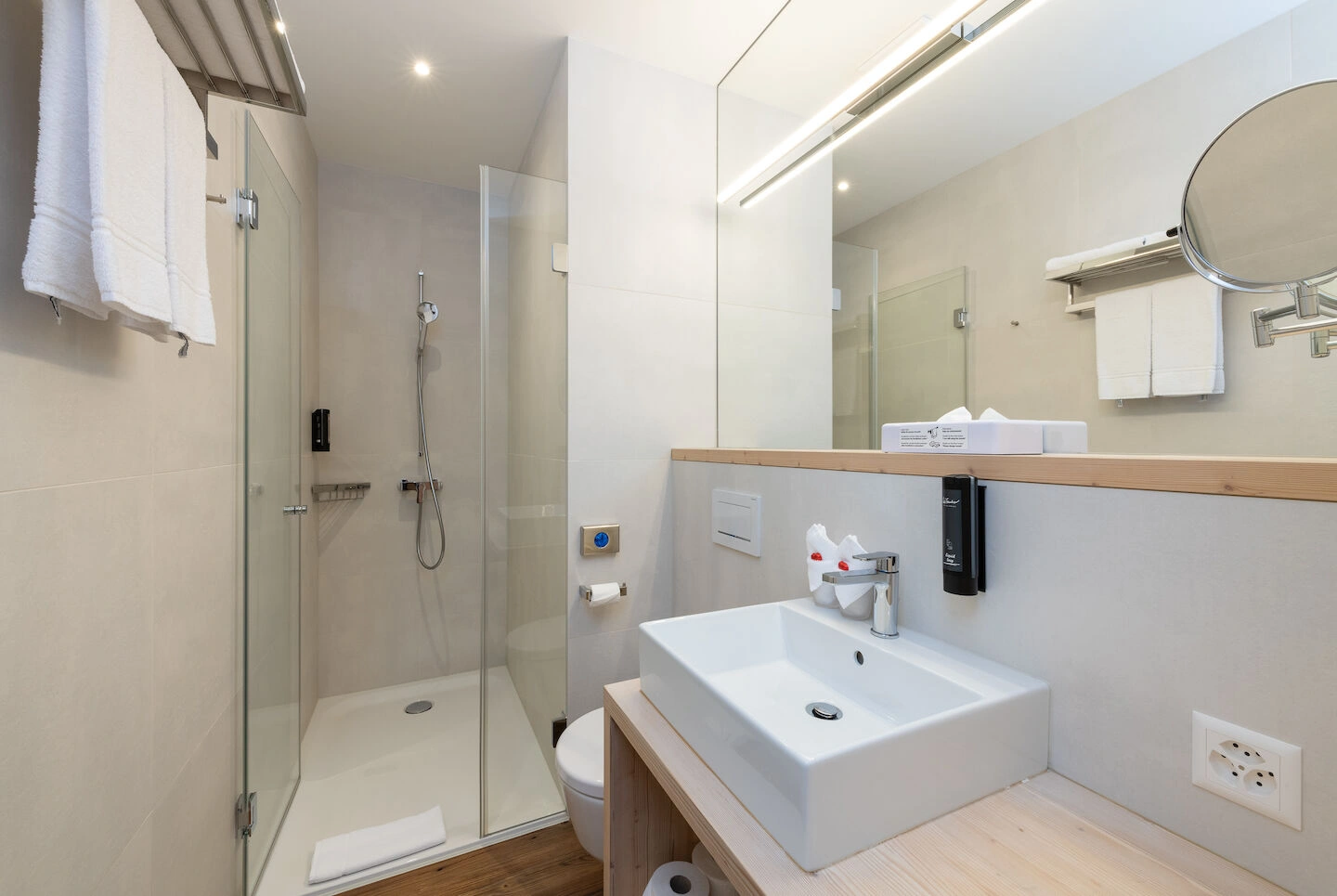 Doppelzimmer Süd – Badezimmer