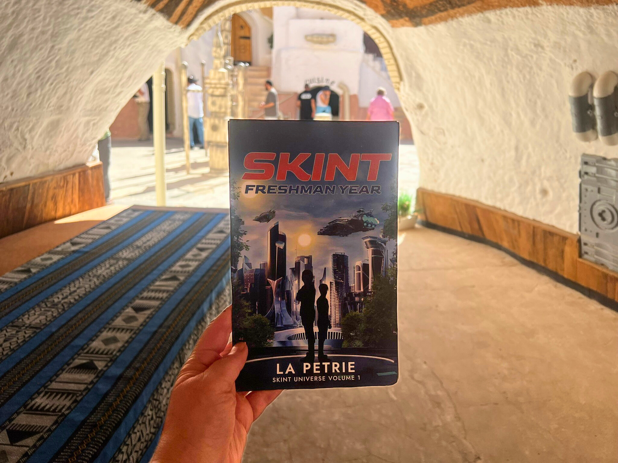 Skint Book at the same scene in Star War