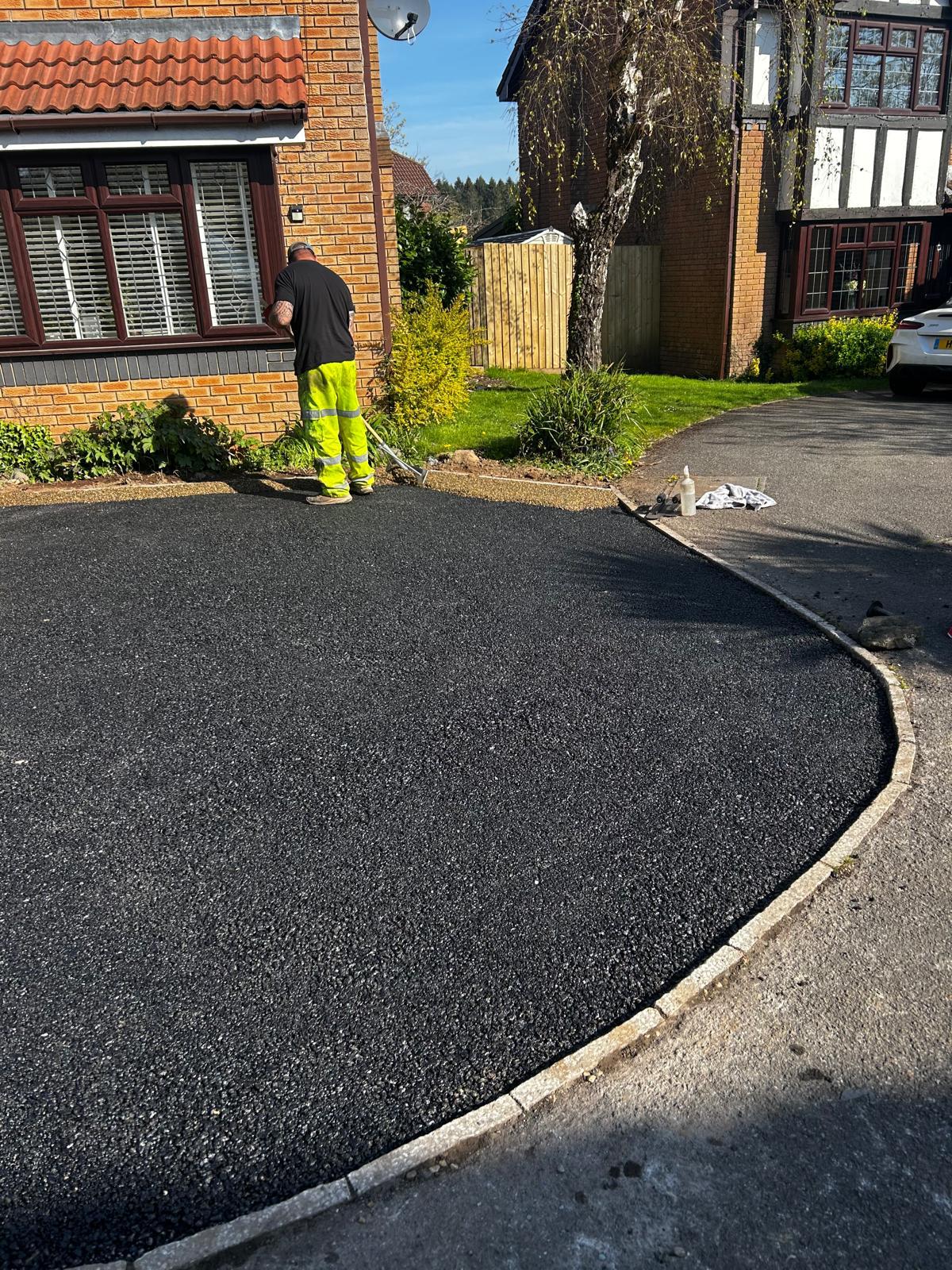 Resin driveway installed in Caerleon, Newport