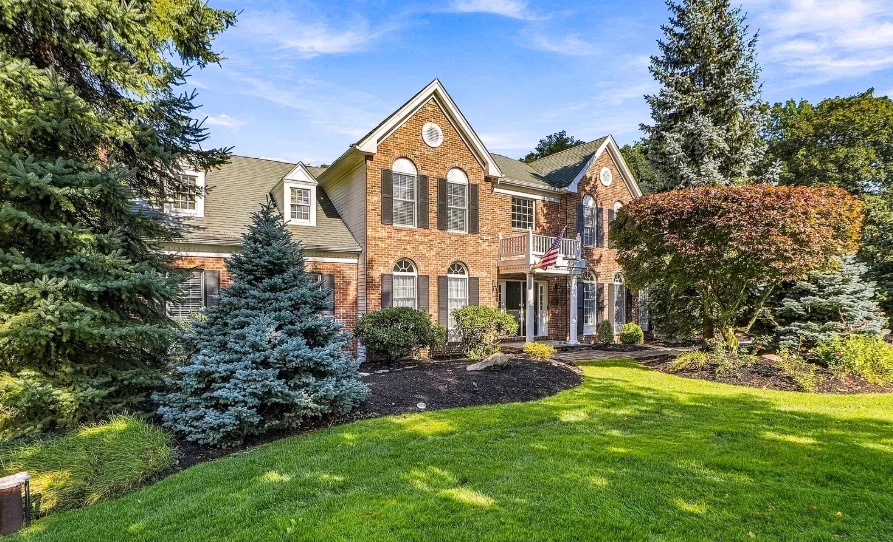 Brick colonial home in Massachusetts