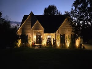 {{ custom_values.service_2 }} in {{custom_values.area_6})