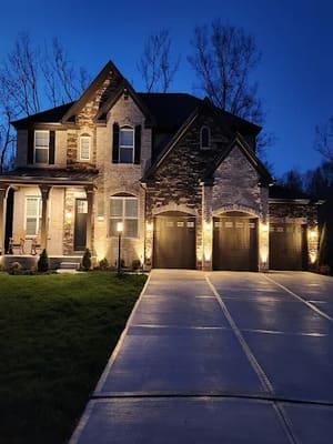 {{ custom_values.service_1 }} in {{custom_values.area_4})