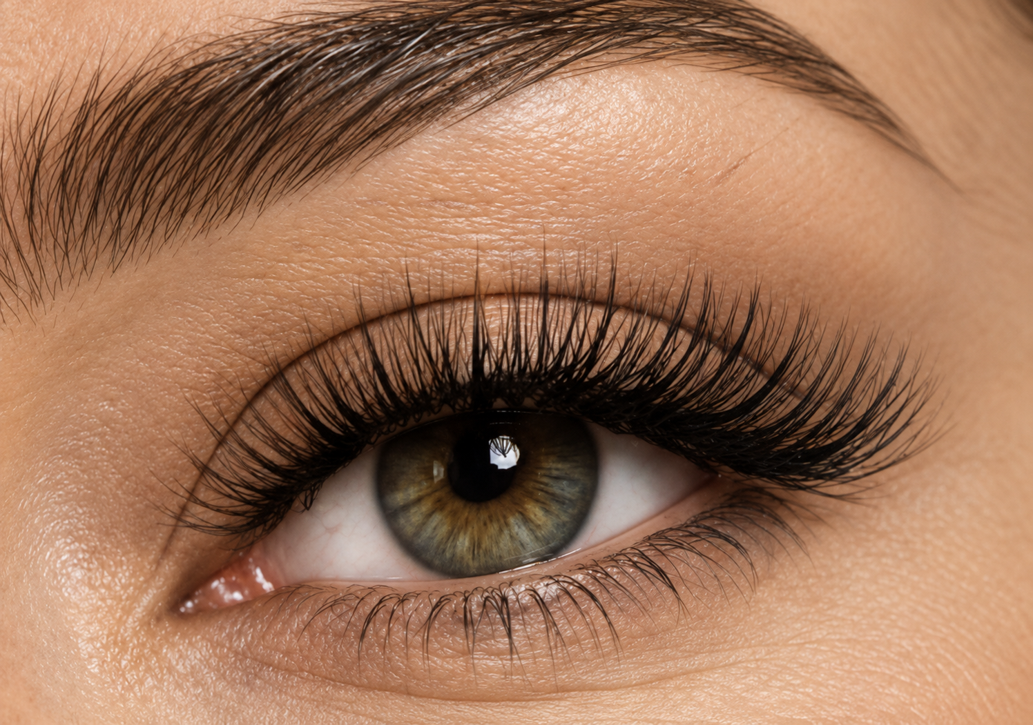 Professional eyelash and brow treatment