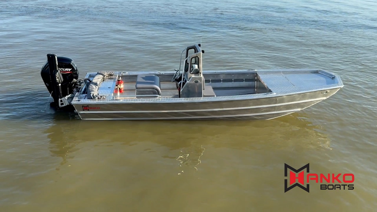 2072 CCF center console boat featured in Hanko's walkthrough