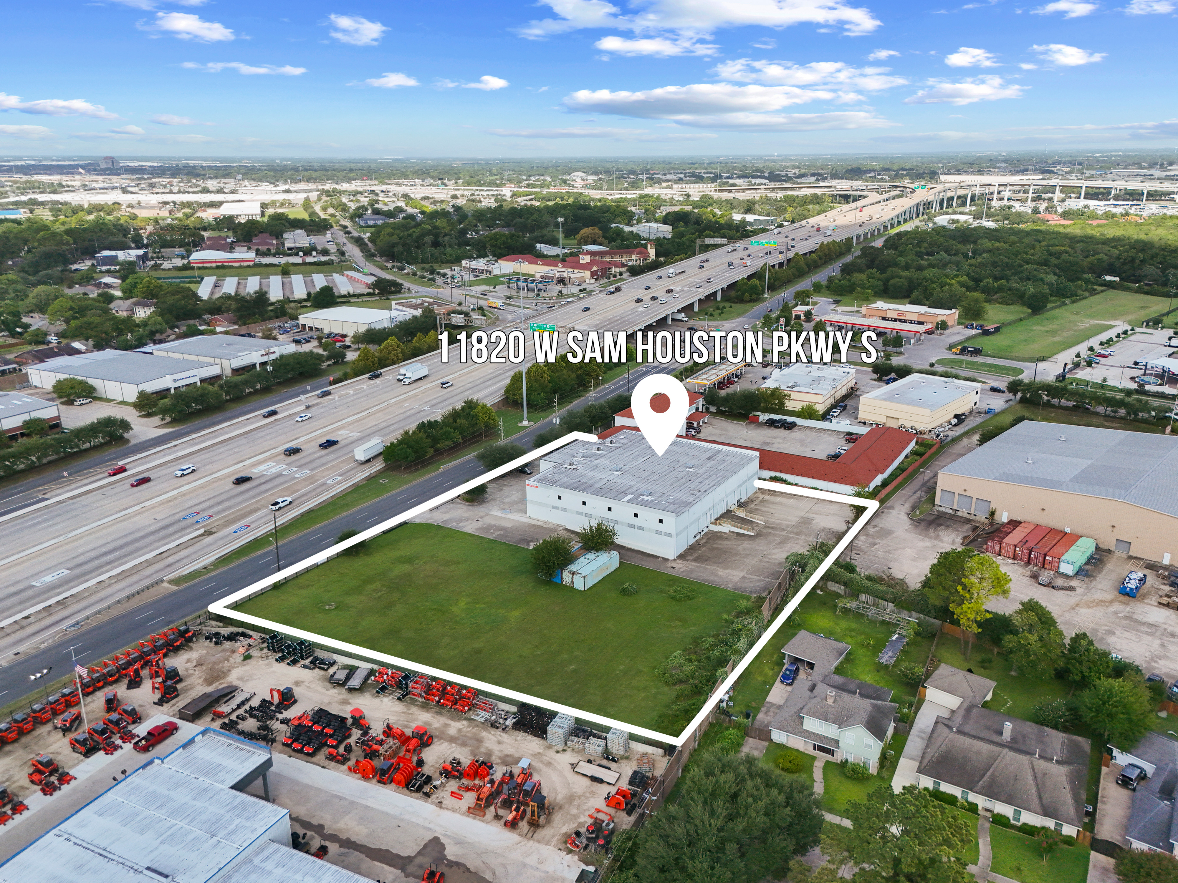 Drone photo of a Houston-area property with approximate property lines marked Drone photo of a Houston-area property with approximate property lines marked