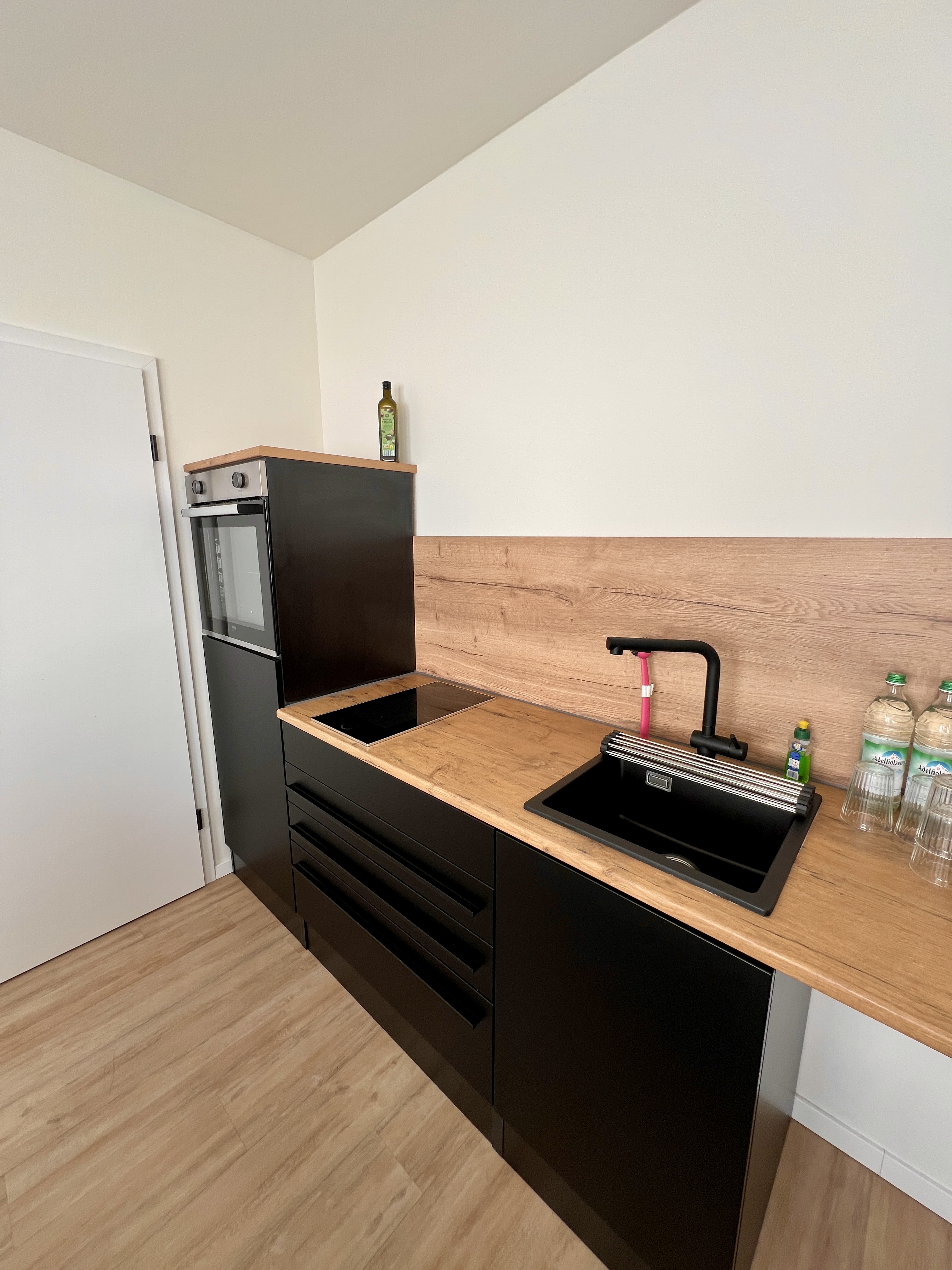 Schwarze Designküche