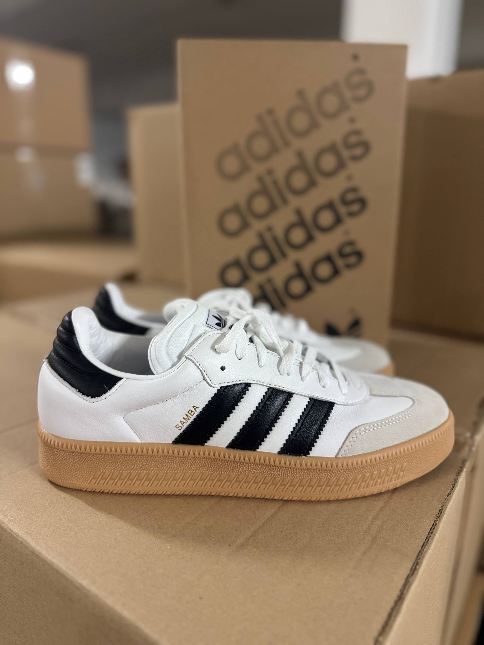 Shoes Large-Size