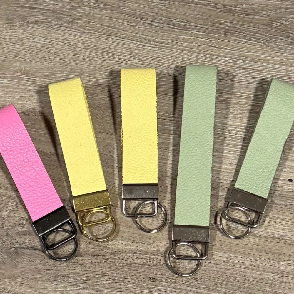 leather keychain made by learns leather co of Amherstburg ontario