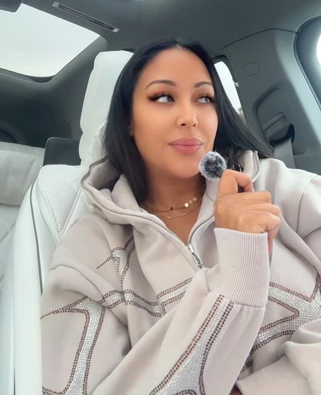 Chelsea in her Maybach today