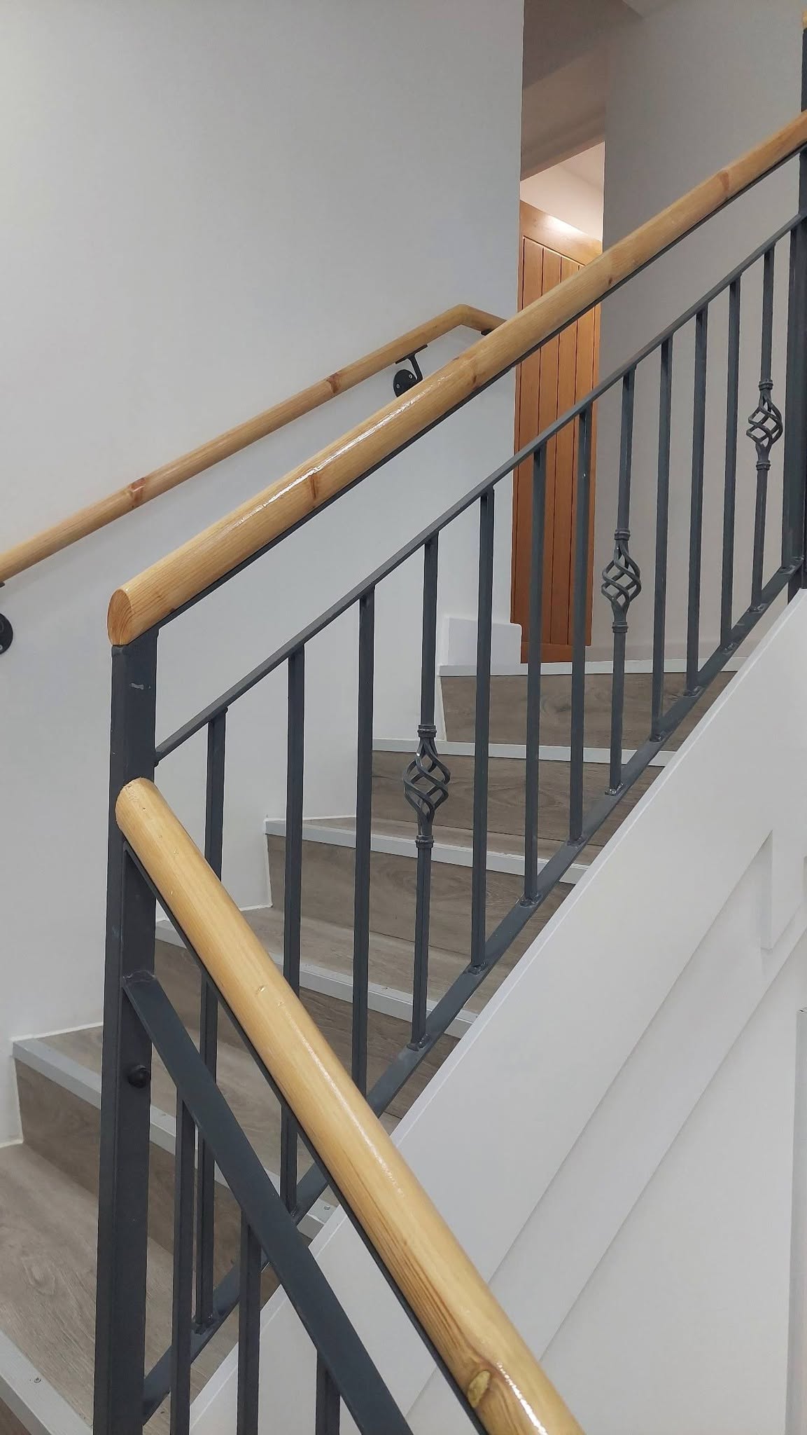 Gates and railings metalwork