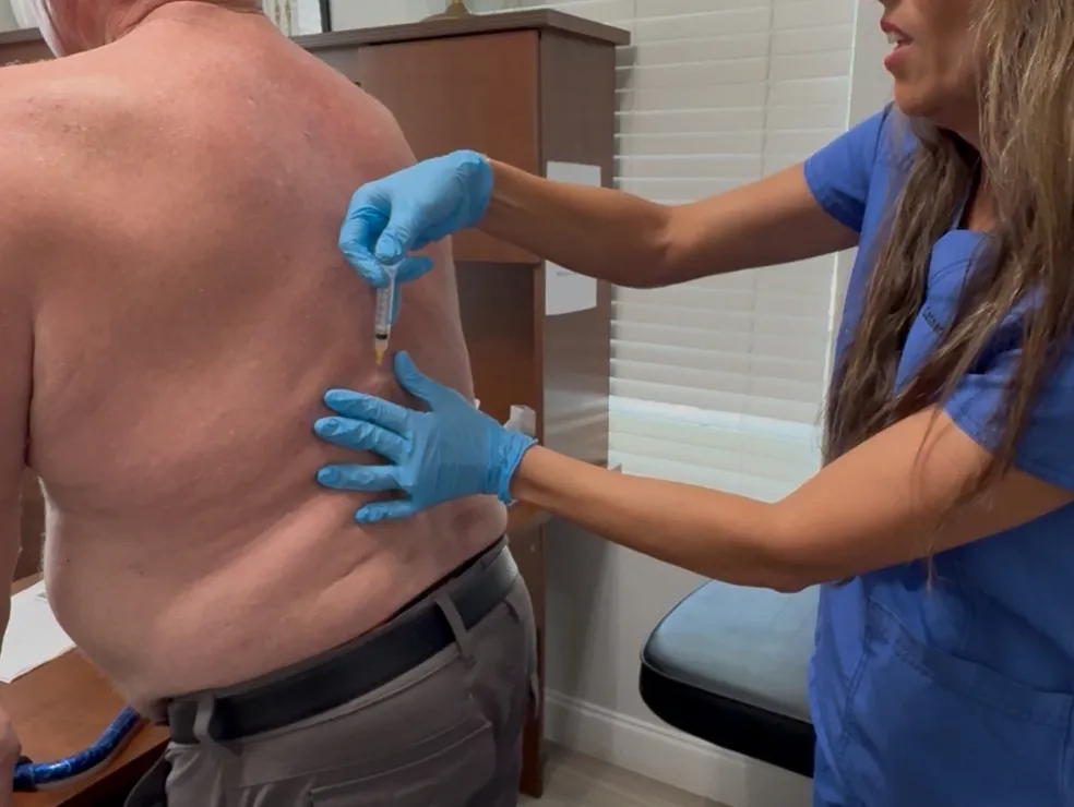 Spinal injection procedure at Pinellas Pain