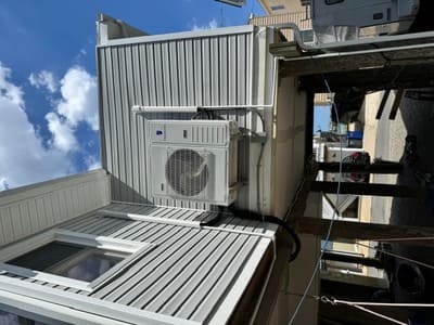 {{ custom_values.service_3 }} in {{custom_values.area_3})