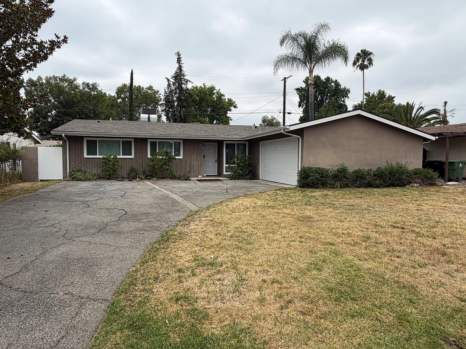 8449 Limerick Ave Winnetka CA 91306