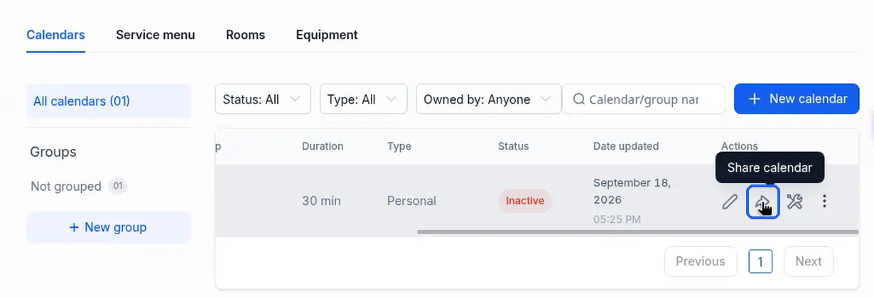 The Share calendar icon highlighted with its "Share calendar" tooltip