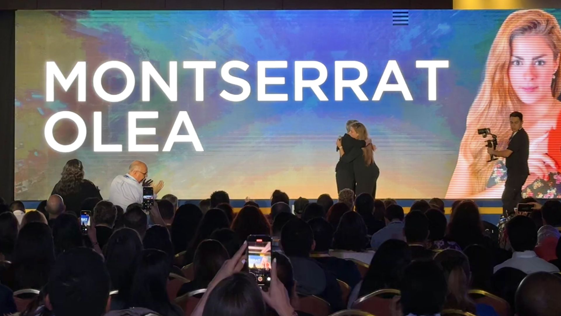 Montserrat Olea en escenario