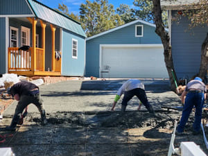 {{ custom_values.service_3 }} in {{custom_values.area_3})