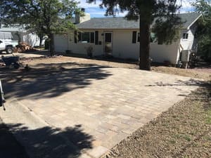 {{ custom_values.service_2 }} in {{custom_values.area_2})