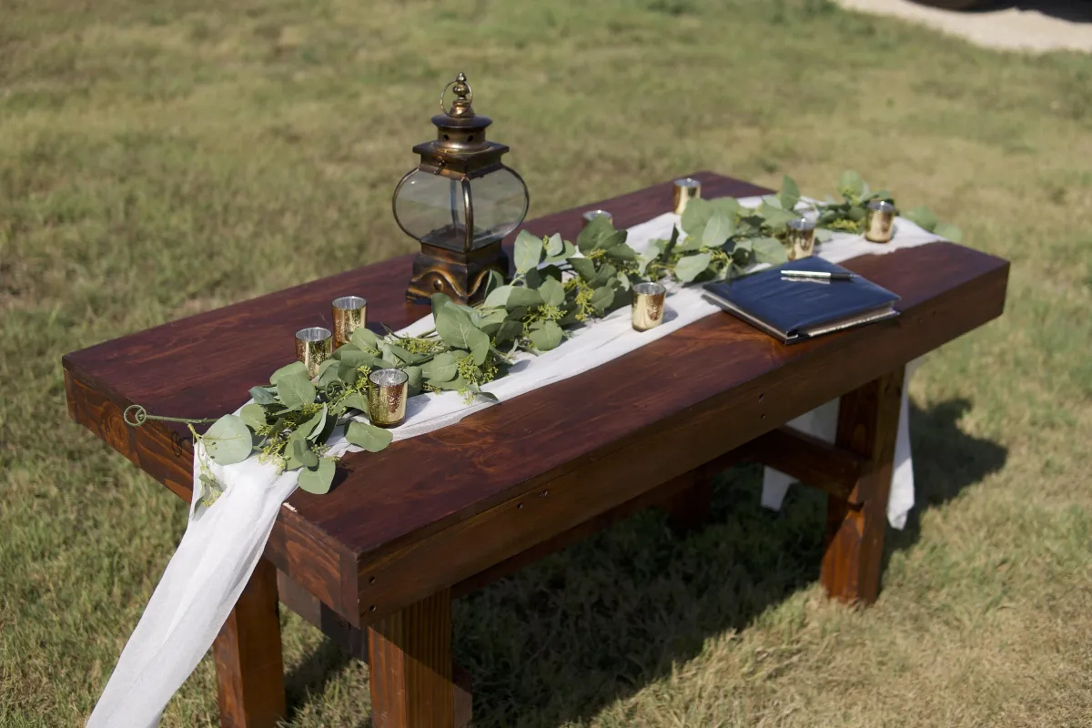 5-Foot Sweetheart Table