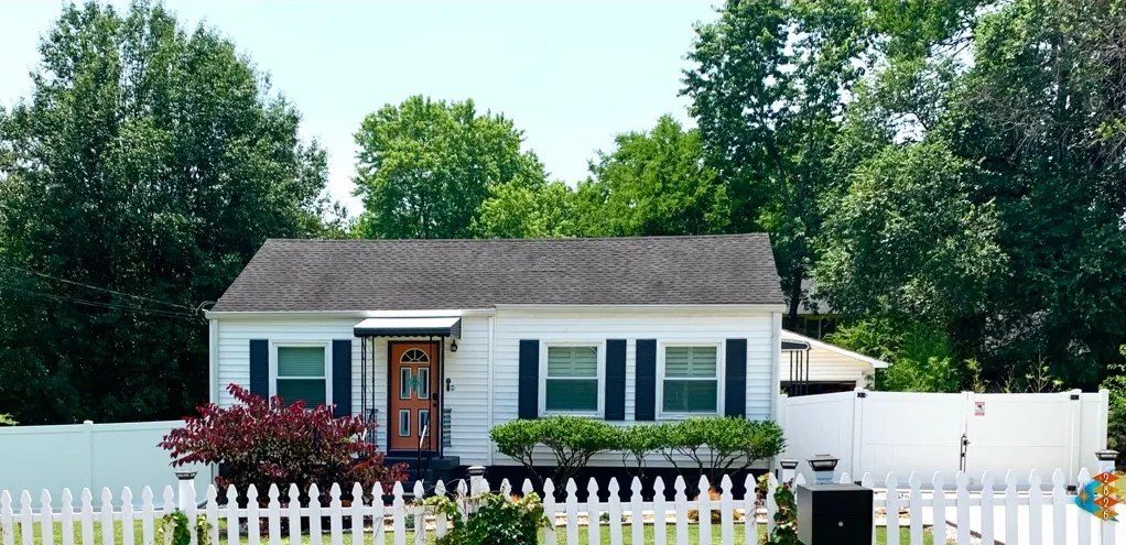 Donelson, TN home before a full remodel