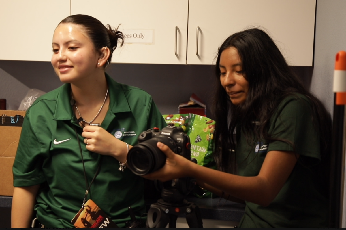 HUSD students are filming and collaborating during a hands-on documentary filmmaking session with JDS Creative Academy.