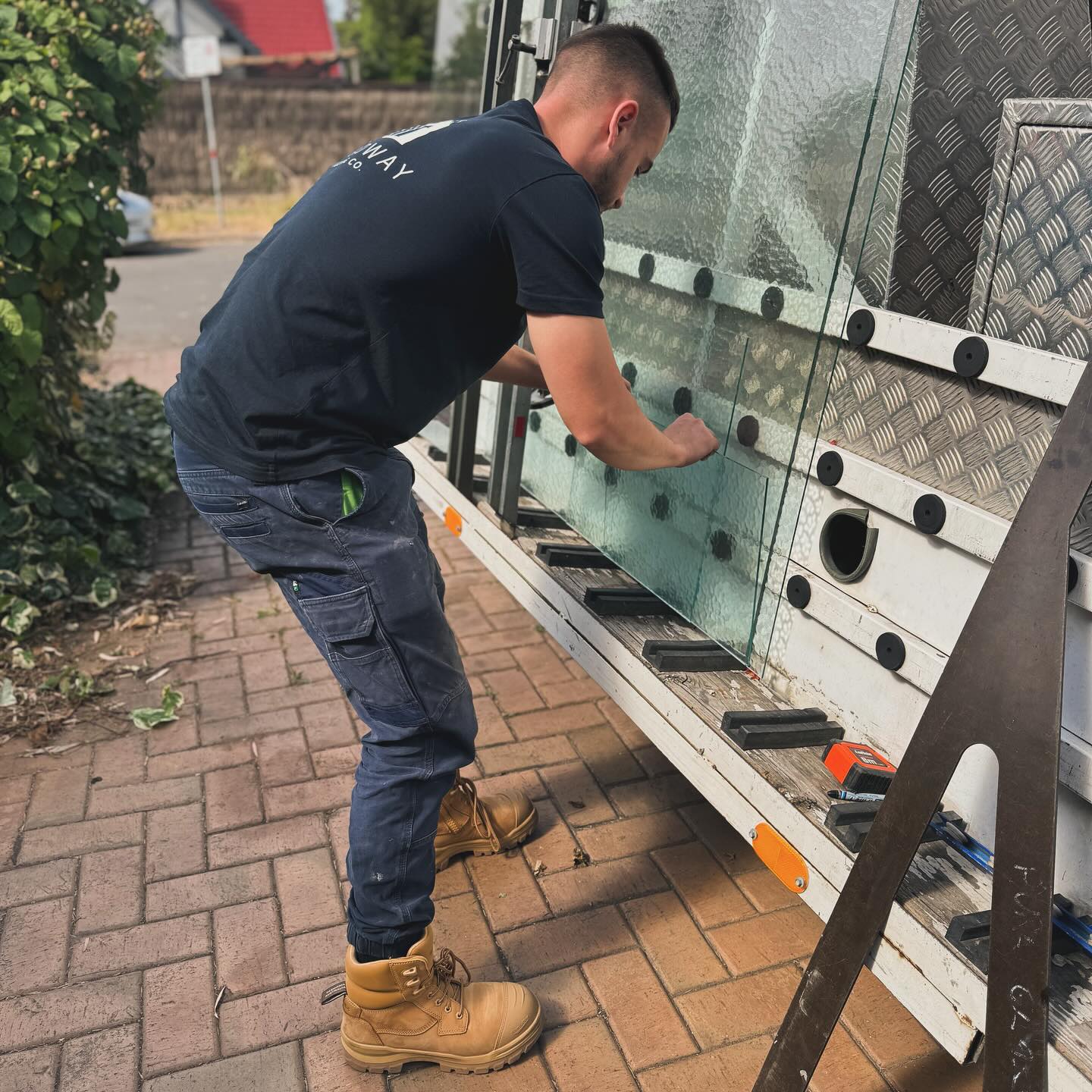 Glass & Glazier