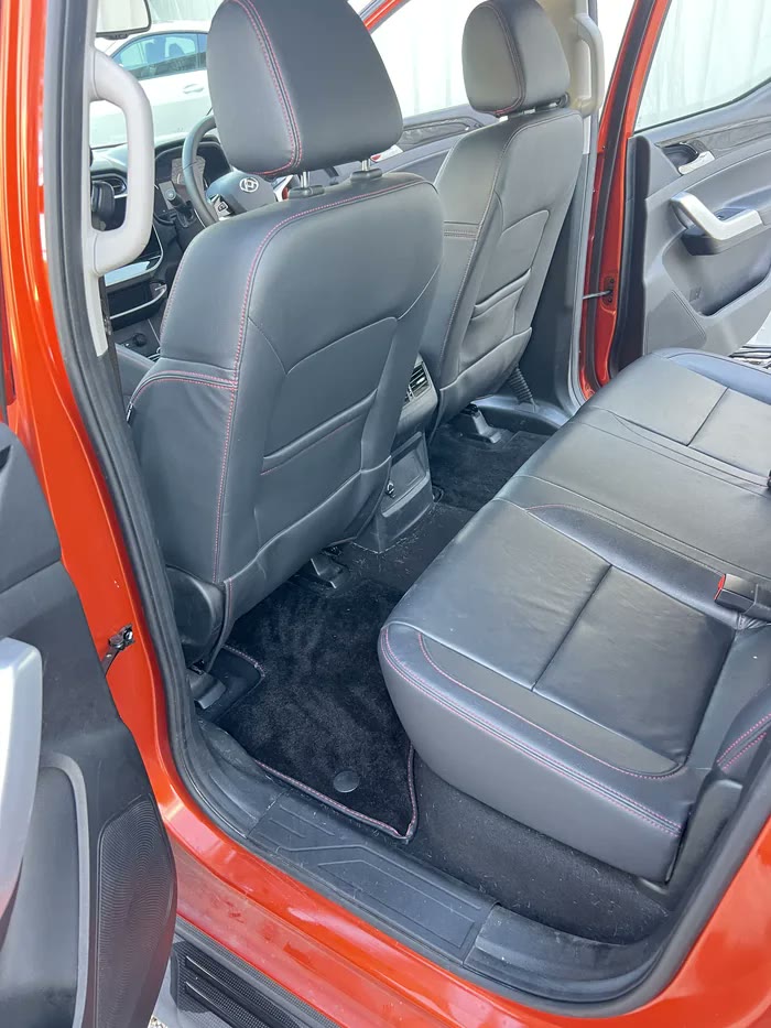 Interior Detail by Waddles Detailing