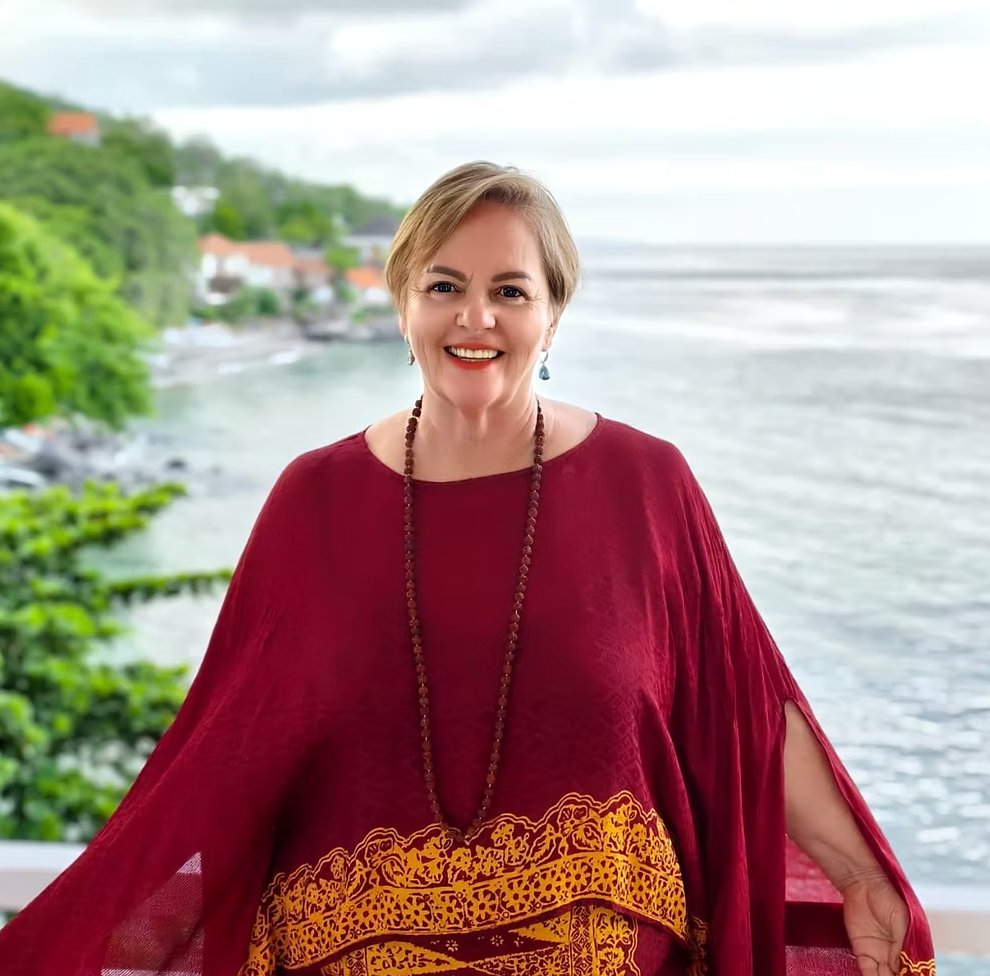 Delany Delaney — Transformational Coach & Guide