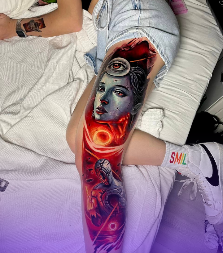 Tattoo on a person's leg