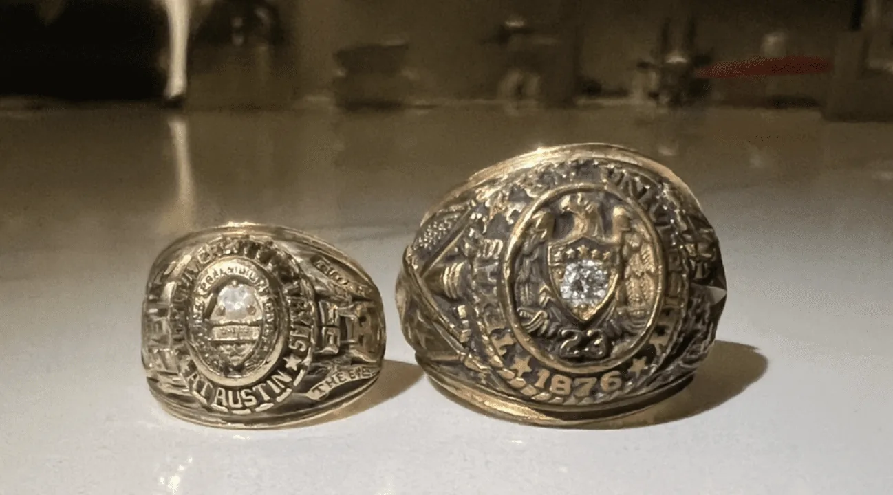 The Twins and the Class Rings at Lake Travis