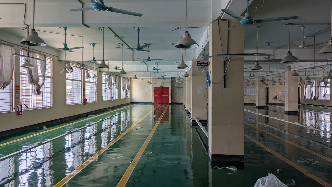 Seamless epoxy flooring installed by Elite Spray Foam to create an easy to clean and low maintenance surface