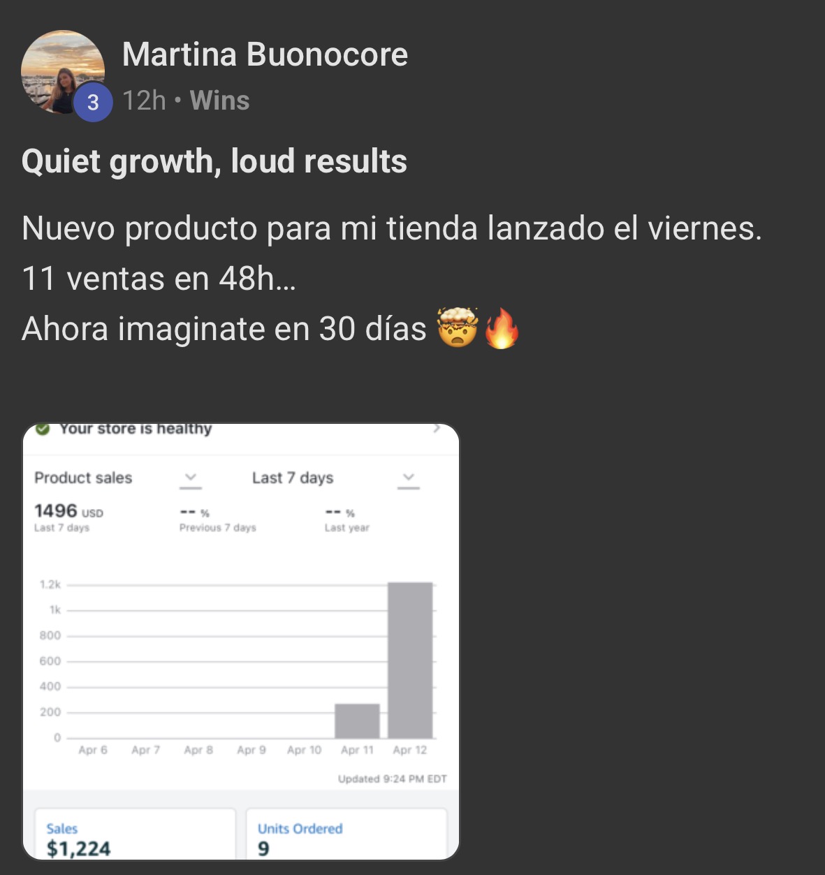 Mentor verificando progreso con estudiante