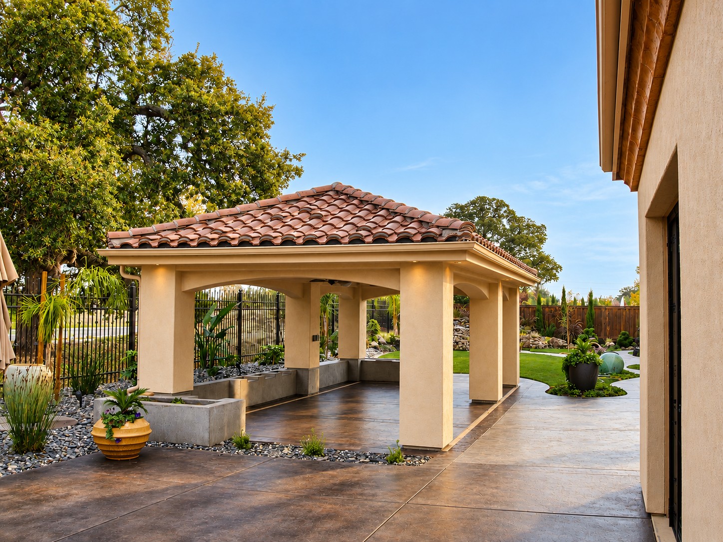 Outdoor living & pool 4 - Mercado Construction & Design