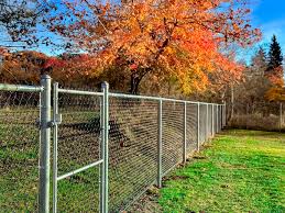  Commercial Fencing