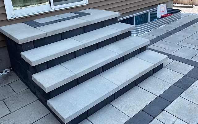 <h3>Interlocking Steps</h3>