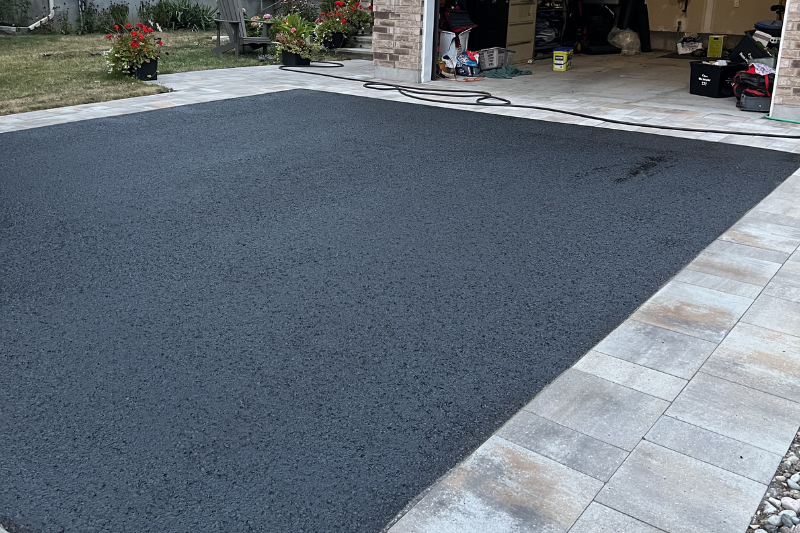 Asphalt crack repair