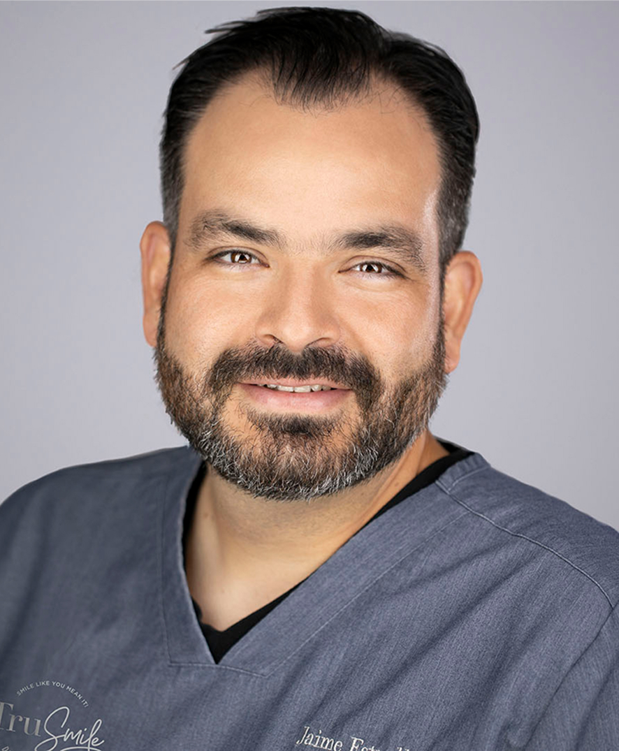 Dr. Jaime Estrella