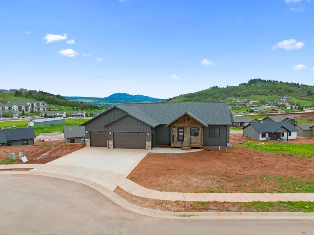 Custom Interior Finishing