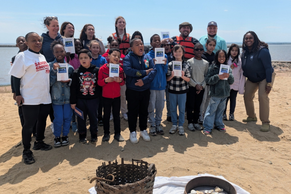 Students from Harborview Elementary learning about Sandy Ground oyster history and marine life at Robinson Beach